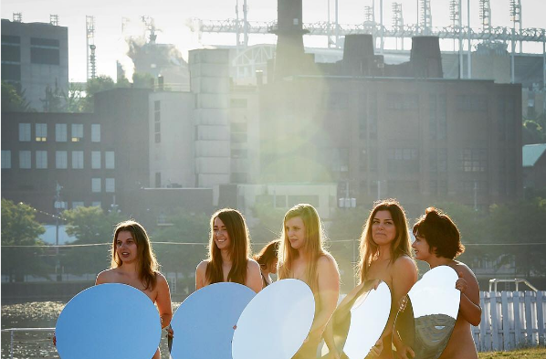 100 nude women gather in Cleveland for Spencer Tunick's 